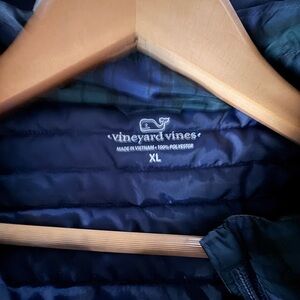 Vineyard Vines Navy/Green Puffer Vest XL
